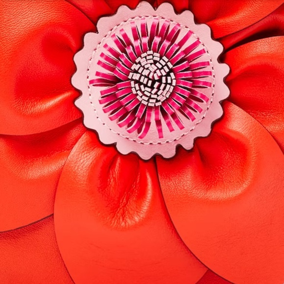 NWOT Petal Smooth Leather 3d Flower Crossbody - Picture 14 of 14